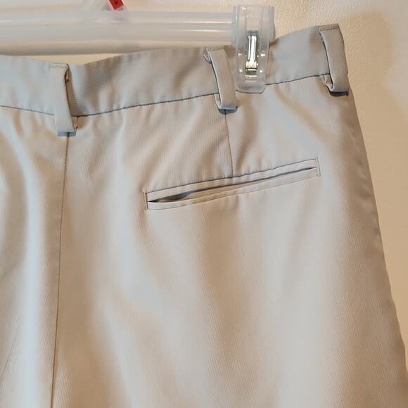 Nike Golf Khaki Shorts Men's Size 32 VERY NICE!! - Picture 11 of 12